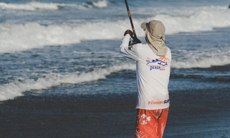 Looking for the best quality fishing wear for yourself? Check some best products here.