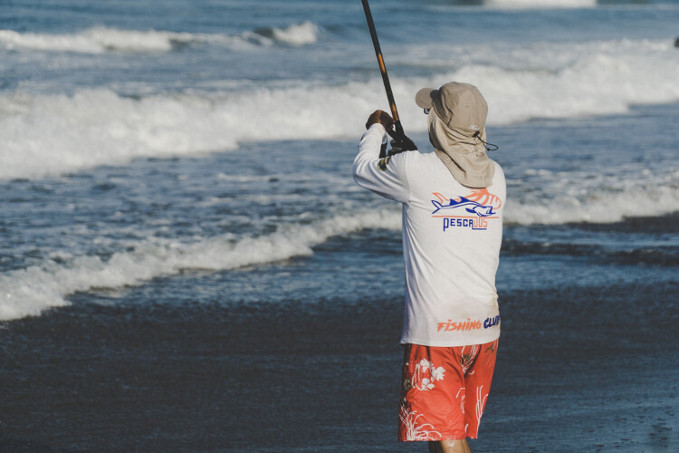 Looking for the best quality fishing wear for yourself? Check some best products here.